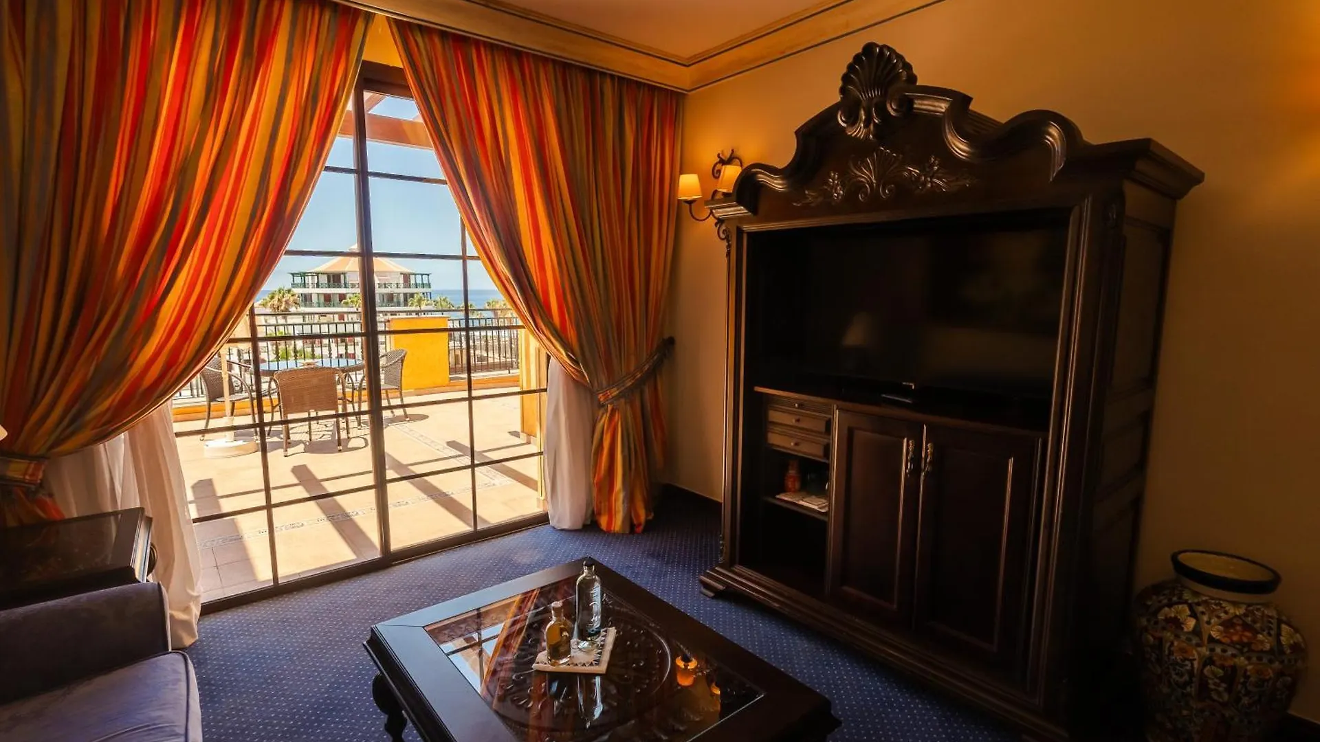 Europe Villa Cortes Gl Playa de las Americas  5*, Playa de las Americas (Tenerife)