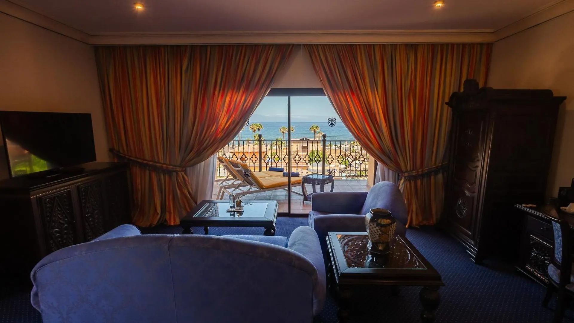 Europe Villa Cortes GL Playa de las Americas  5*, Playa de las Americas (Tenerife)